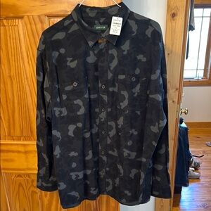 NWT Orvis Men's Classic Fit Perfect Flannel Black Camouflage Shirt